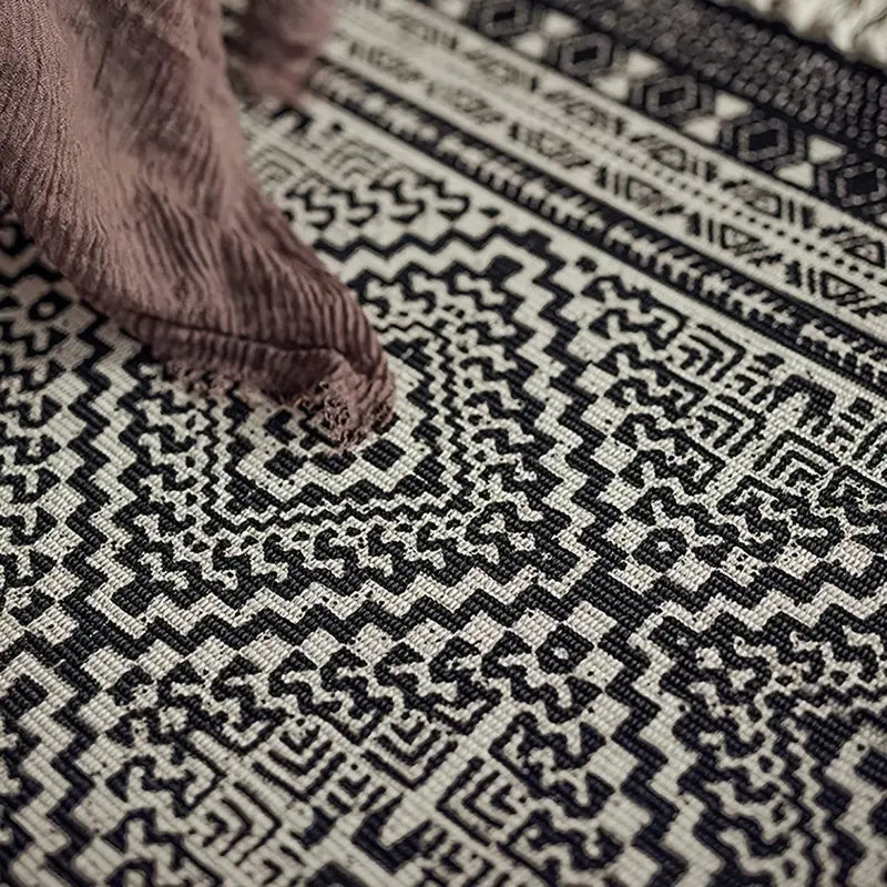 Black & White Bohemian Tassel Indoor Area Rug